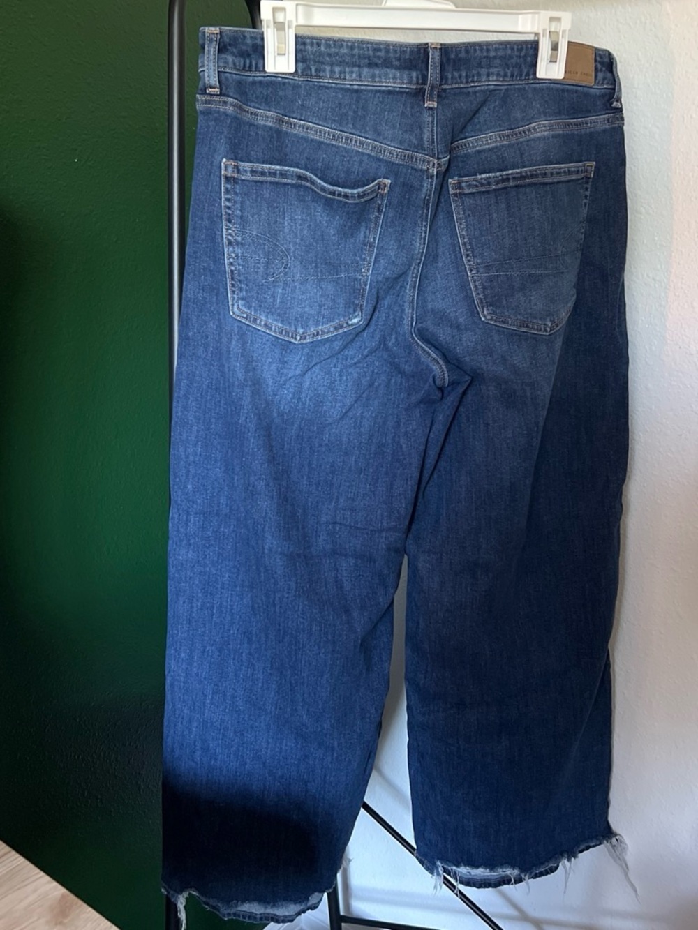 American Eagle Outfitters wide Leg Jeans - Picture 2 of 3